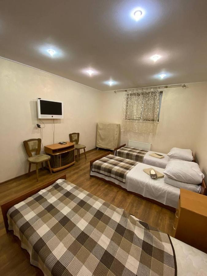 Inn Khlibodarskiy Khlibodarske エクステリア 写真