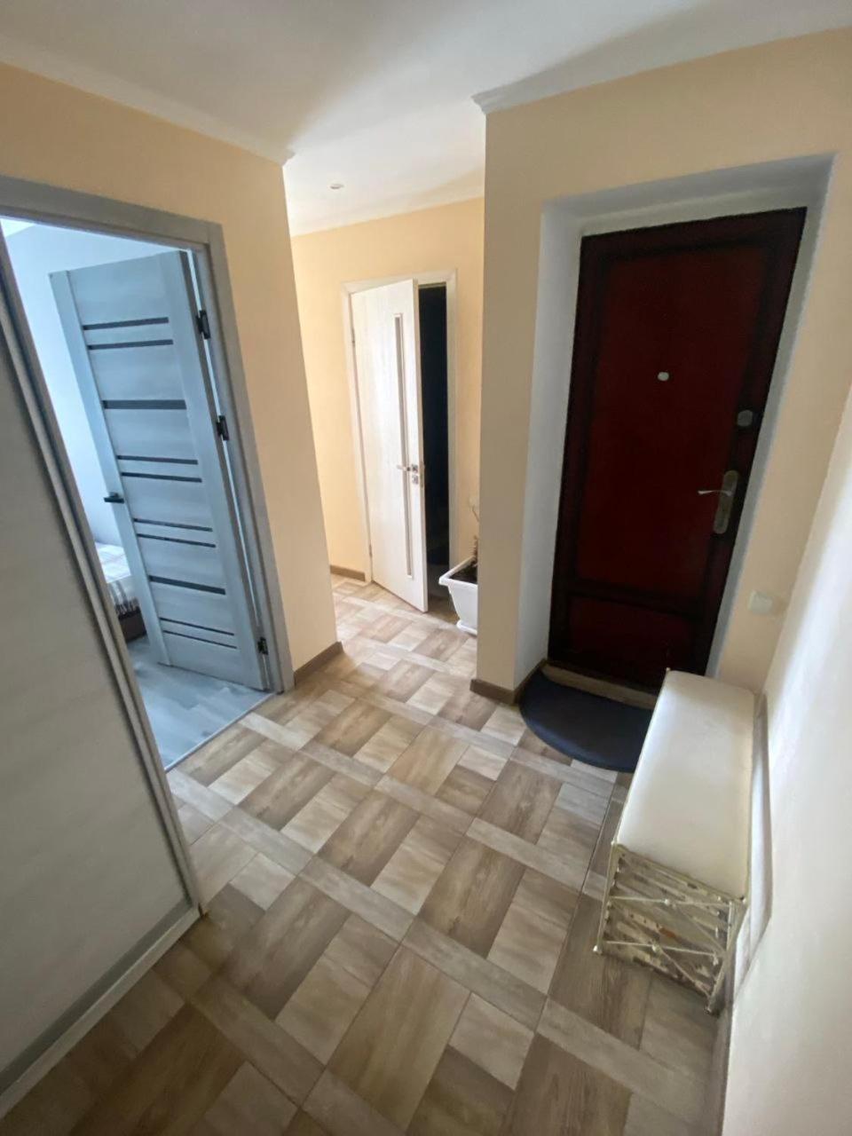 Inn Khlibodarskiy Khlibodarske エクステリア 写真